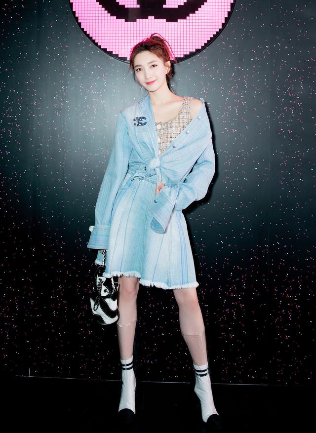 10次見江疏影9次穿襯衫,襯衫女王的穿搭從不讓人失望