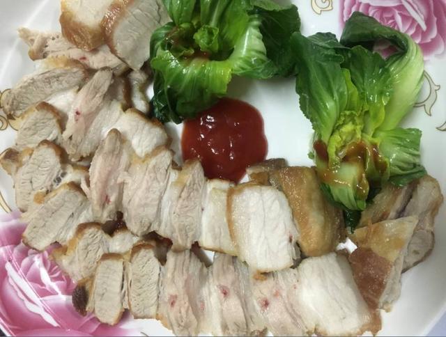 五花肉別炒著吃了，試試這種做法，皮脆肉爛，越嚼越香，好吃不膩