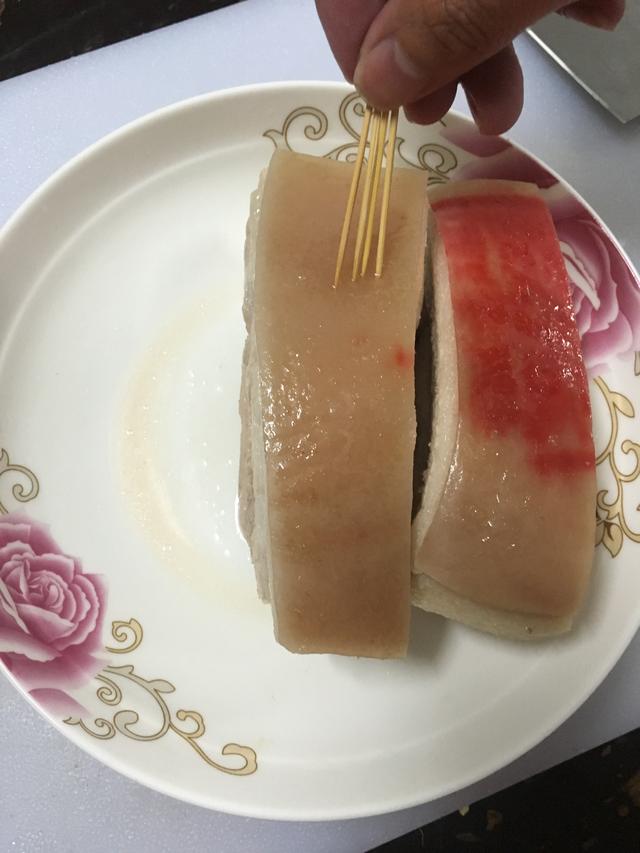 五花肉別炒著吃了，試試這種做法，皮脆肉爛，越嚼越香，好吃不膩