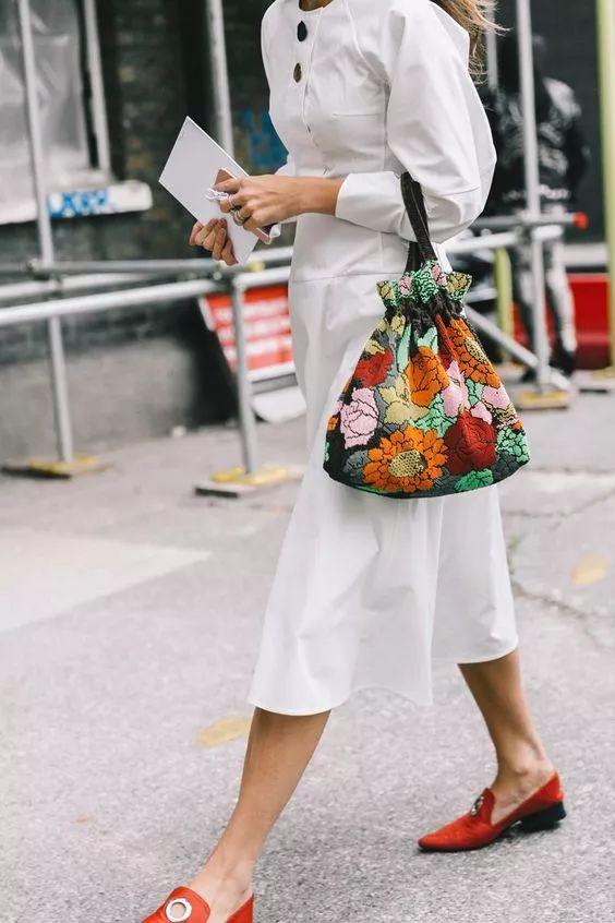 夏天穿氣質白,除了美還是美!