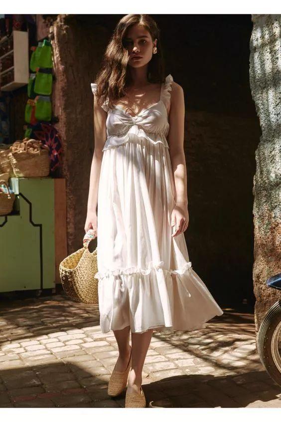 夏天穿氣質白,除了美還是美!