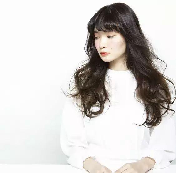 復古劉海兒的多種款式，劉海居然還能這樣玩！