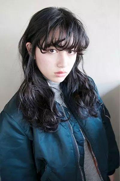 復古劉海兒的多種款式，劉海居然還能這樣玩！