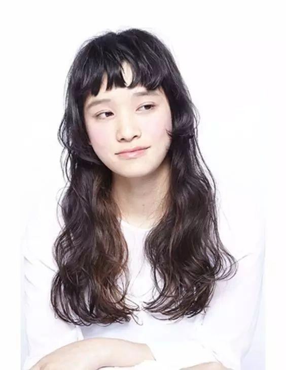 復古劉海兒的多種款式，劉海居然還能這樣玩！