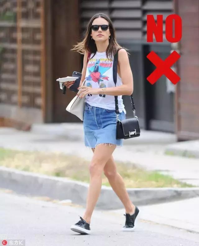 T卹搭半裙，這個簡單基礎的穿搭到底怎樣才能漂亮又時髦？