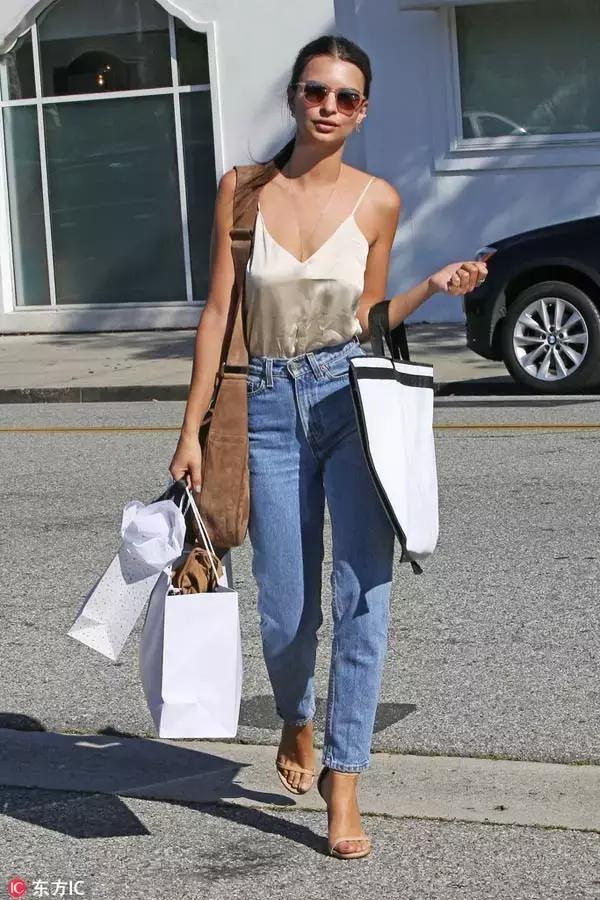 這麼簡單卻這麼紅今年出街率最高最流行的涼鞋竟然是它！