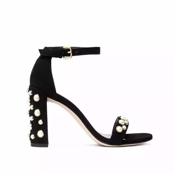 這麼簡單卻這麼紅今年出街率最高最流行的涼鞋竟然是它！