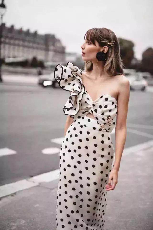 2018一炮而紅的波點裙跟往年有什麼不同？