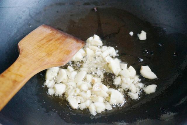 5分鐘拌好一道爽口小菜，便宜，鮮嫩又營養，吃一次就上癮