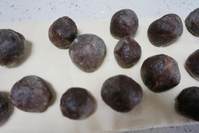 1碗麵粉，4個雞蛋，不用烤箱，不加一滴水，輕鬆做出鬆軟小麵包