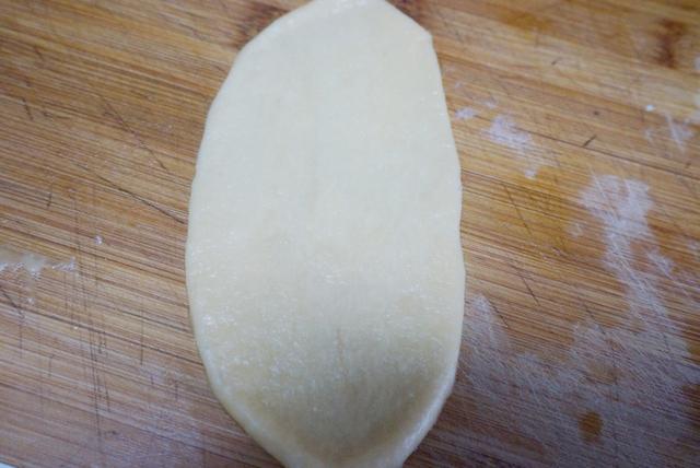 1碗麵粉，4個雞蛋，不用烤箱，不加一滴水，輕鬆做出鬆軟小麵包