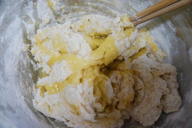 1碗麵粉，4個雞蛋，不用烤箱，不加一滴水，輕鬆做出鬆軟小麵包