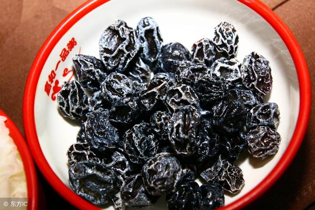 雞眼可能是高跟鞋惹的禍！ 妙用烏梅，巧治雞眼不復發！