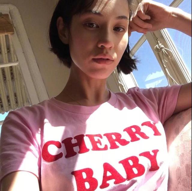 別老穿白T了，2018夏季彩色T卹會讓你有不一樣的時髦哦～