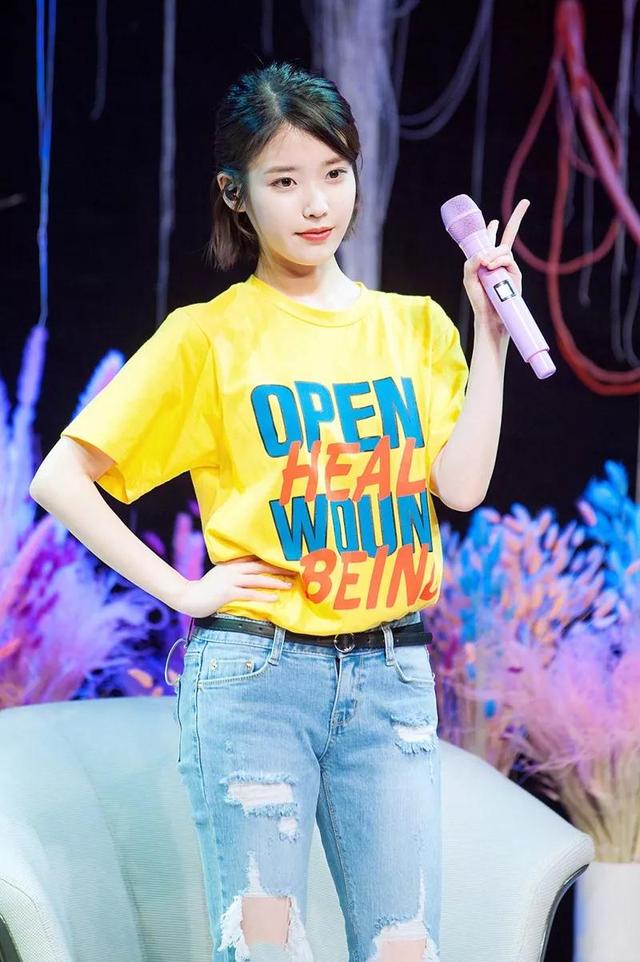 別老穿白T了，2018夏季彩色T卹會讓你有不一樣的時髦哦～