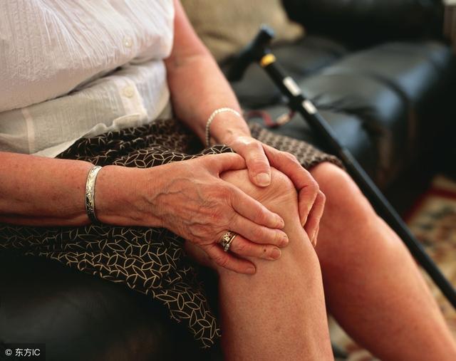 夏天全靠空調續命？ 當心腿部受涼患上“空調腿”