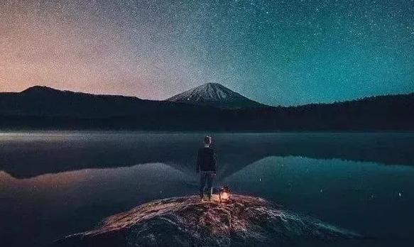 人生扛不住睡不著的時候，就看看這段話，這就是人生