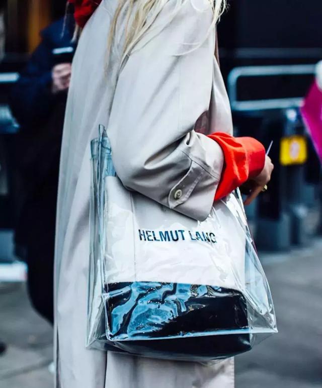 PVC透明包包這麼火,選對4種就夠了!