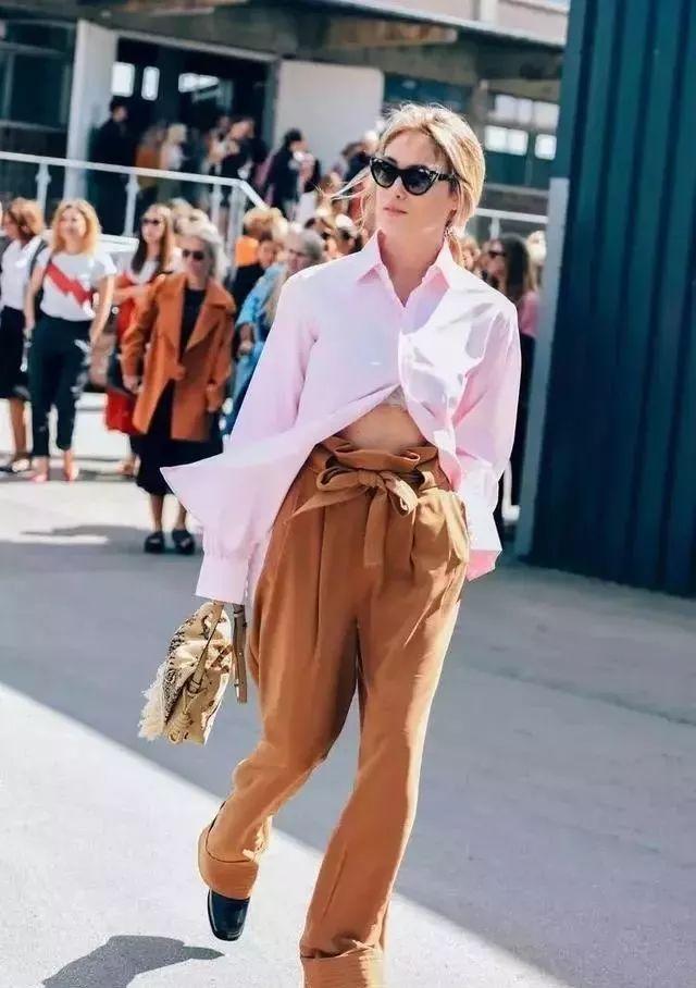 看歐非大牌如何把襯衫和闊腿褲搭配在一起穿出新的時尚感!