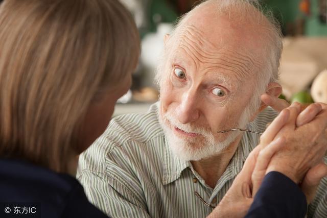 害怕老年癡呆？ 要警惕這3個“元兇”，現在開始預防還不遲！