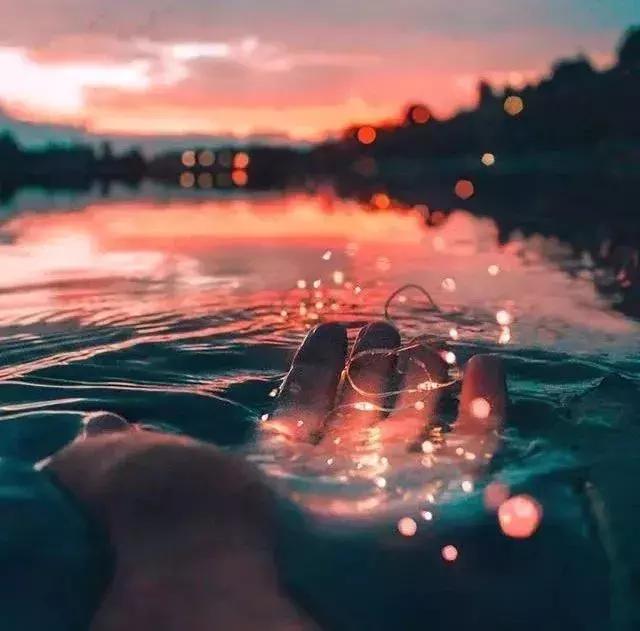 人活一世，不爭、不理、不解釋！