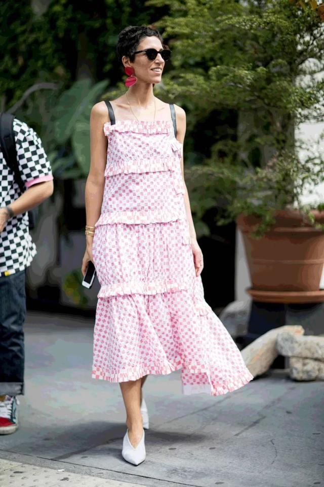 人人追捧的複古潮兒！ 風情萬鍾連衣裙