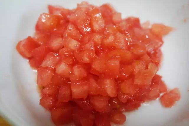 雞蛋和西紅柿的新吃法，早餐吃這個又營養又簡單，孩子很喜歡吃！