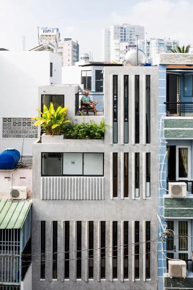 18㎡的複式小3層，一家三口居然住成了小別墅！