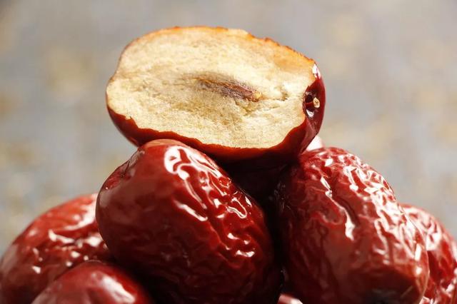 夜裡這兩個時辰醒，說明內臟出問題！