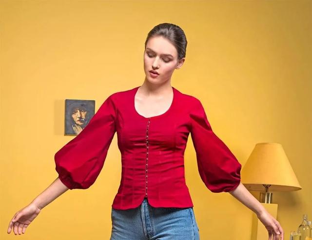 方領小上衣,復古中帶點小優雅