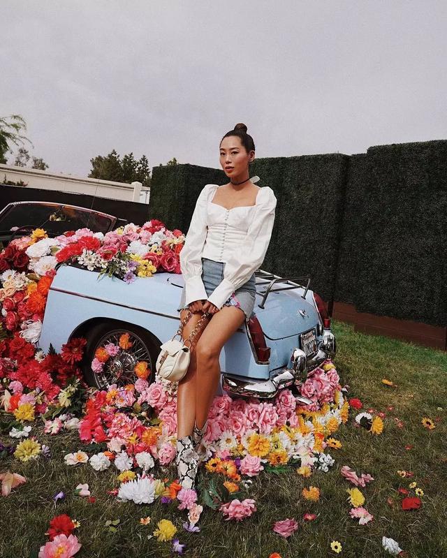 方領小上衣,復古中帶點小優雅