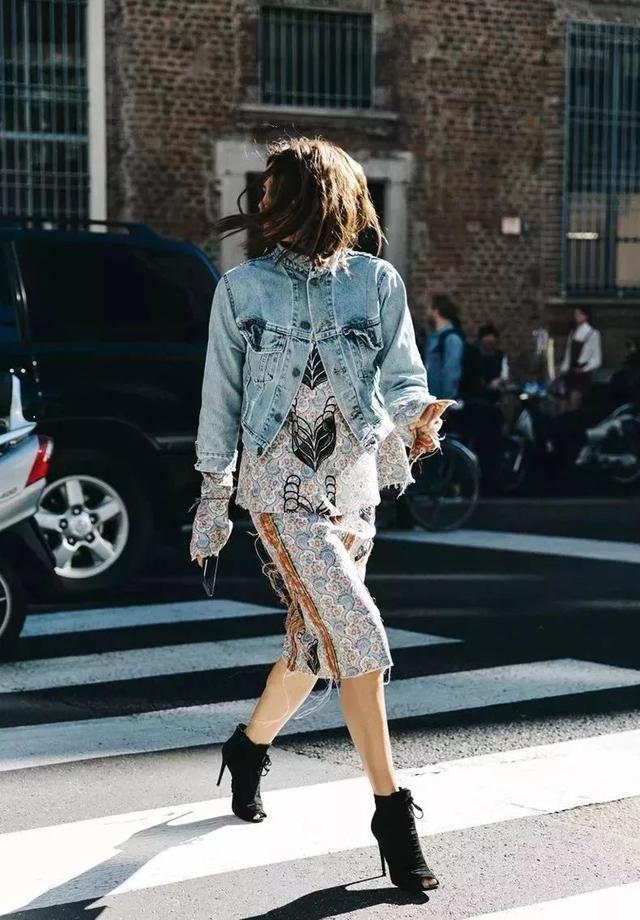 魚尾裙、傘裙、直筒裙，這個夏天你缺哪條？