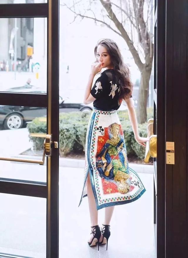 魚尾裙、傘裙、直筒裙，這個夏天你缺哪條？