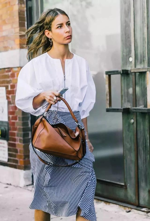 魚尾裙、傘裙、直筒裙，這個夏天你缺哪條？