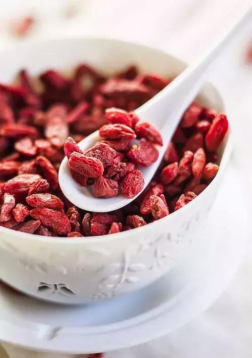 枸杞的四季搭配法+食用禁忌！