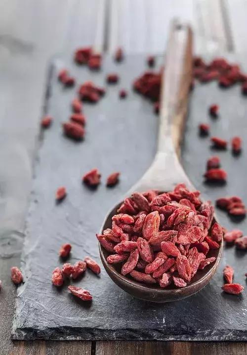 枸杞的四季搭配法+食用禁忌！