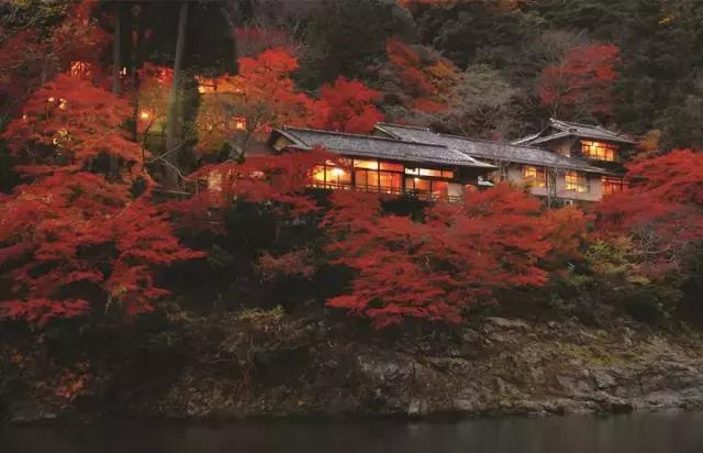 全球24個超奢華酒店品牌合集，你睡過幾個？