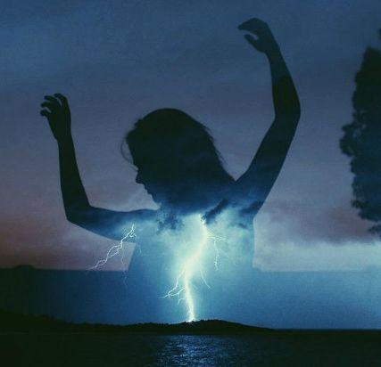 我們無法改變命運，但可以適應生活！