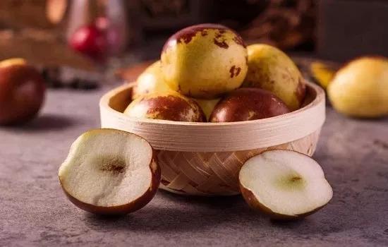 這幾種水果吃多了，竟會加速胃病癌變！ 胃不好的人，必須牢記！