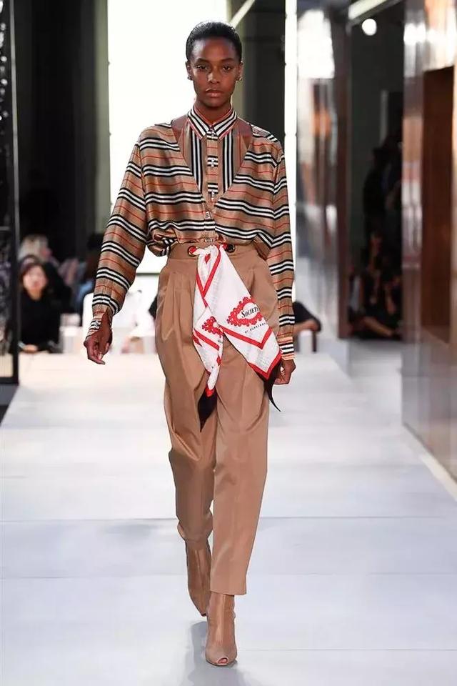 全新的Burberry有多時髦？ 看完這篇想買下一整季