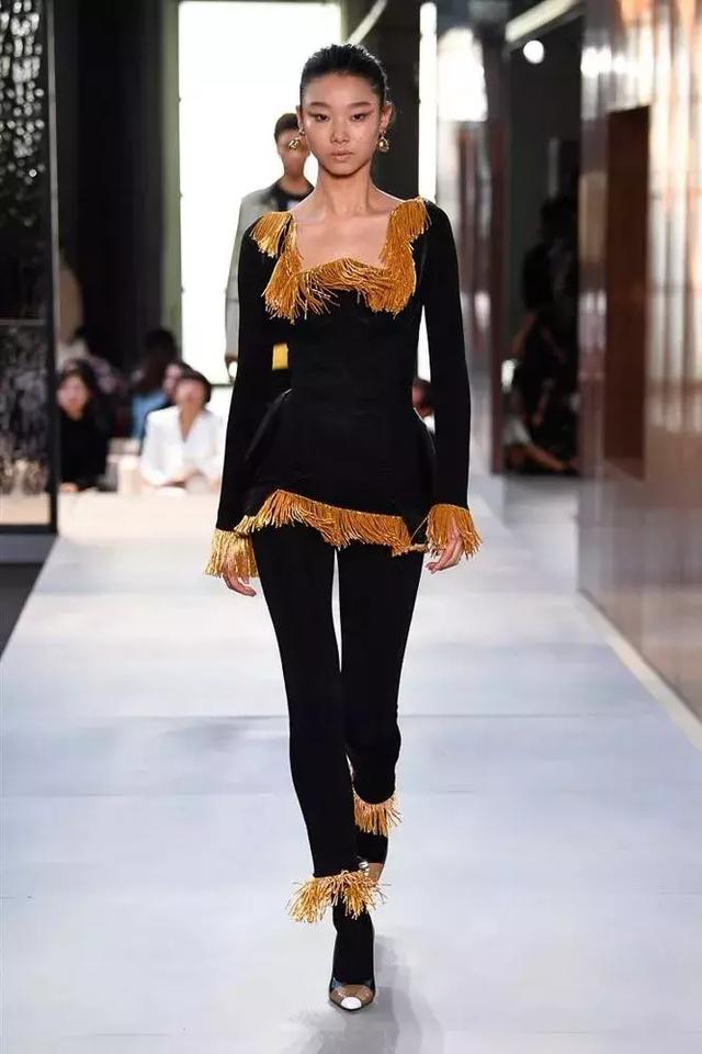 全新的Burberry有多時髦？ 看完這篇想買下一整季