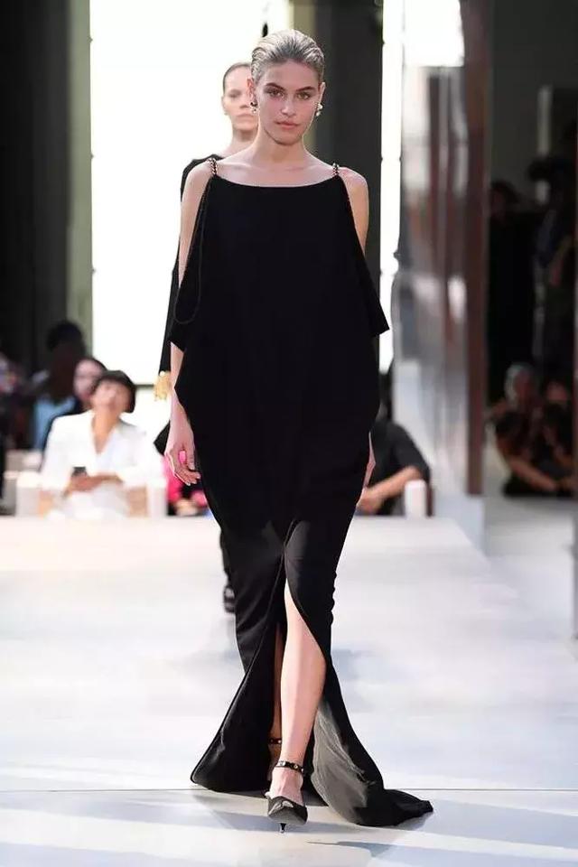 全新的Burberry有多時髦？ 看完這篇想買下一整季