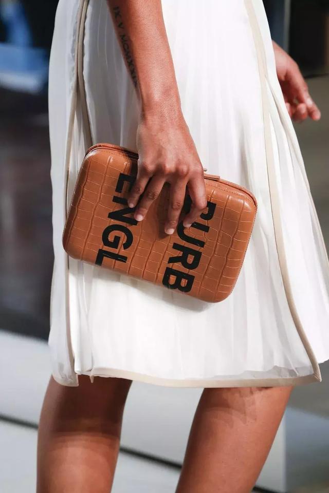 全新的Burberry有多時髦？ 看完這篇想買下一整季