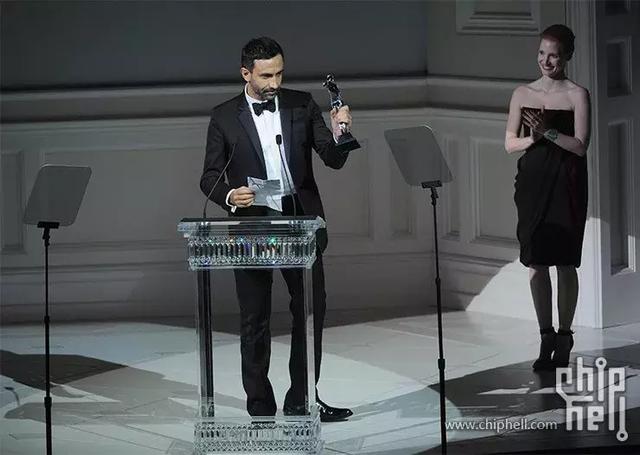 全新的Burberry有多時髦？ 看完這篇想買下一整季