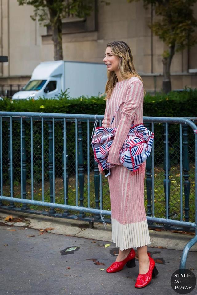 今年秋冬最火的元素,得是時髦經典的條紋元素!