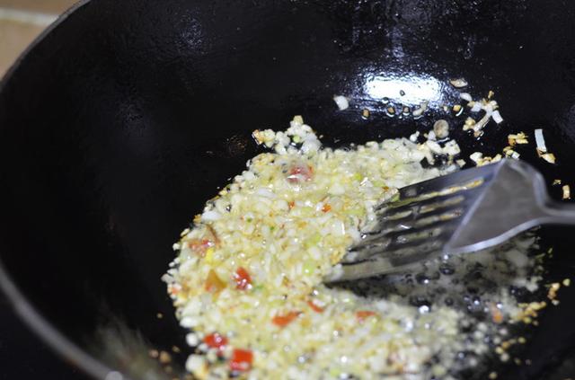 秋天一到“它”就變嫩，教你不炒不燉，開胃下飯，美的連湯都不剩