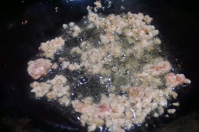 粉條這樣做，勁道爽口，比肉還香，8歲兒子能吃2大碗米飯