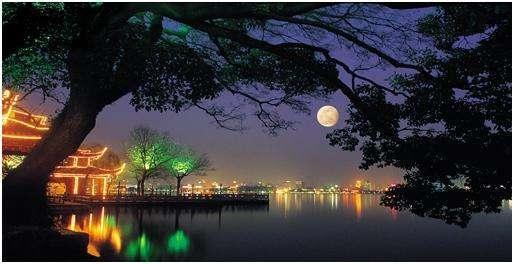 明月幾時有，把酒問青天，中秋將至，贈你十首中秋詩詞！