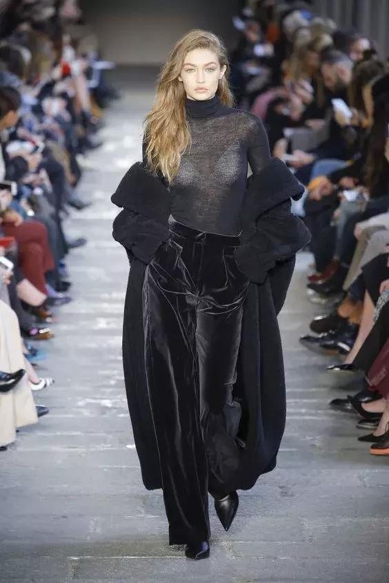 我覺得這個品牌也可以承包職場衣櫥！