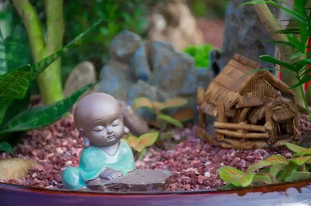 保持善良，嚴格律己，學會不在意！